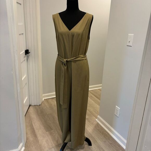 Everlane The Japanese GoWeave Essential Cropped Jumpsuit | Olive Green | Size 10 - Picture 6 of 12